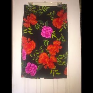 Express Floral Pencil Skirt w Elastic Waist Medium